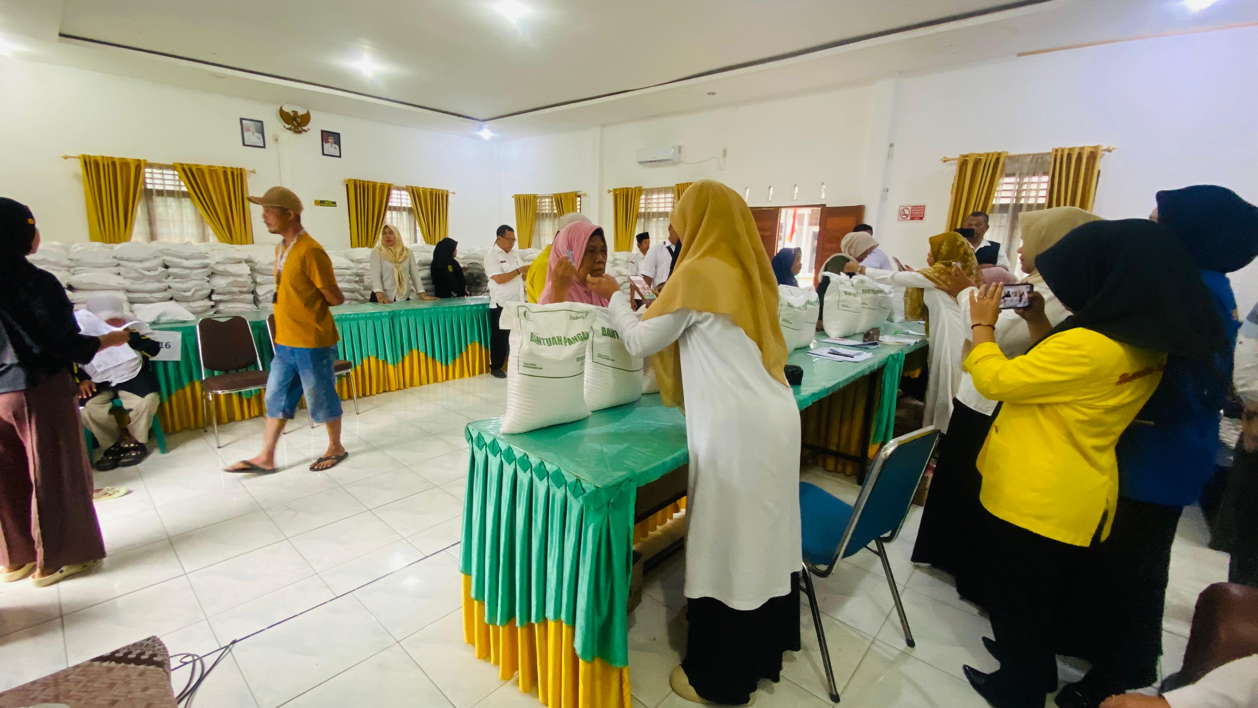 Penyaluran Cadangan Beras Bantuan Pangan